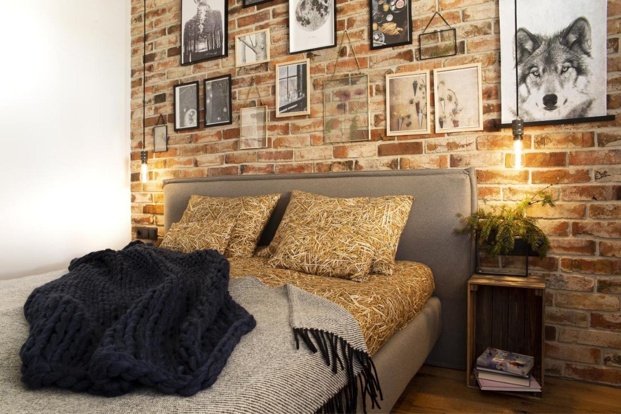 Apartment 04