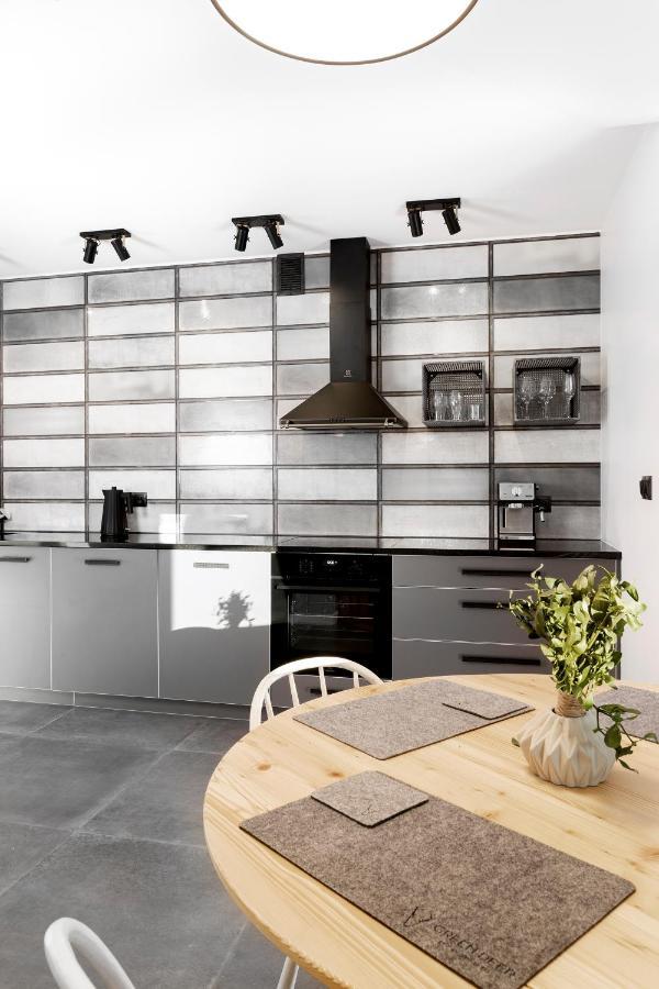 Apartment 09